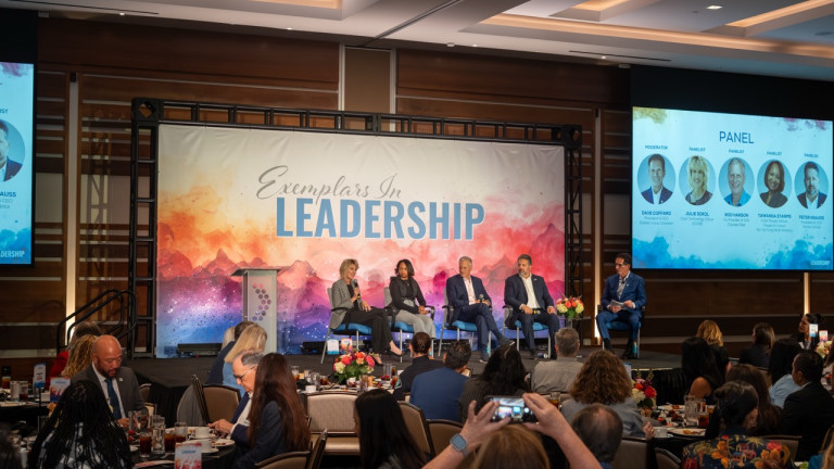 Leadership-190 Large